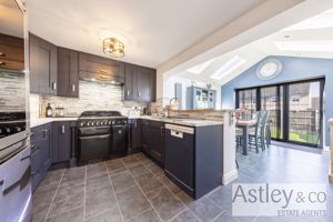 kitchen- click for photo gallery